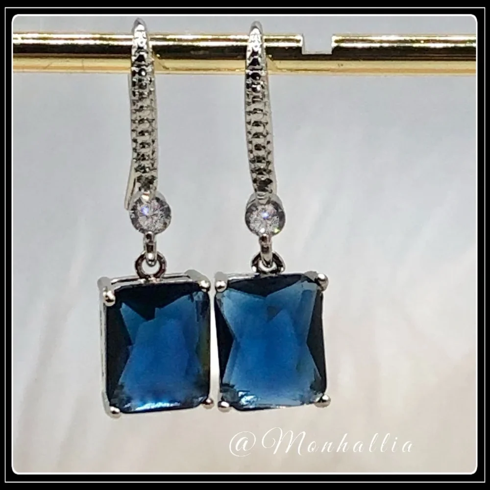 925 SILVER SIMULATED DIAMOND & BLUE SAPPHIRE EMERALD CUT SQUARE DROP EARRINGS